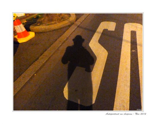 Autoportrait au chapeau