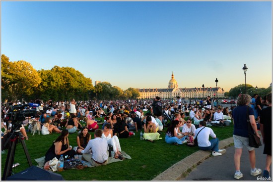 Éclipse à l'esplanade des Invalides - Paris 12 aout 2026