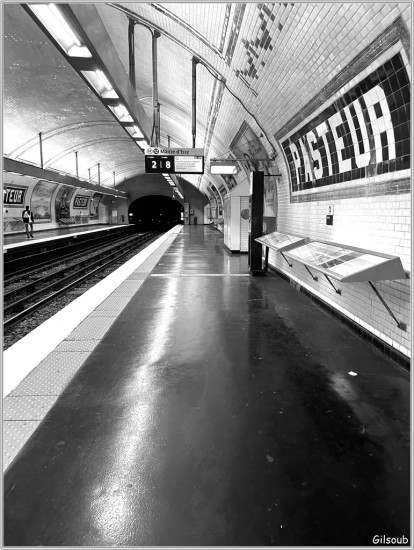 Métro Pasteur - Paris - mai 25