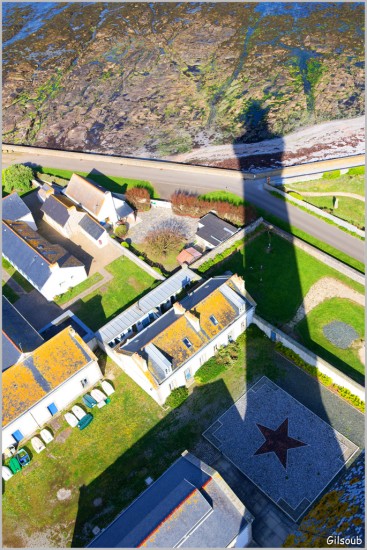 L'ombre du phare d'Eckmühl - Saint Pierre Avril 2026