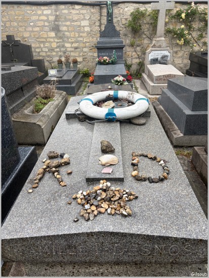 Tombe de Robert Desnos - cimetière du Montparnasse  Mai 2026